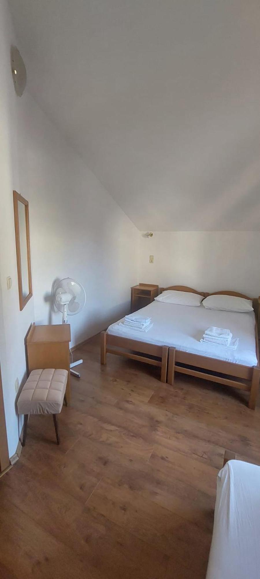 Ticinovic Apartma Omis