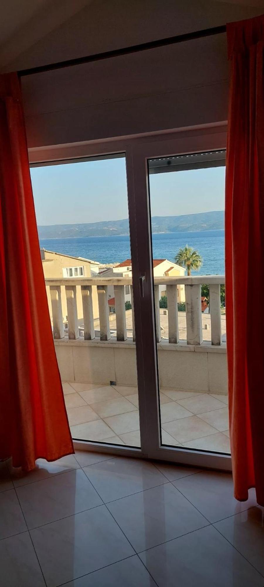 Apartma Ticinovic Omis