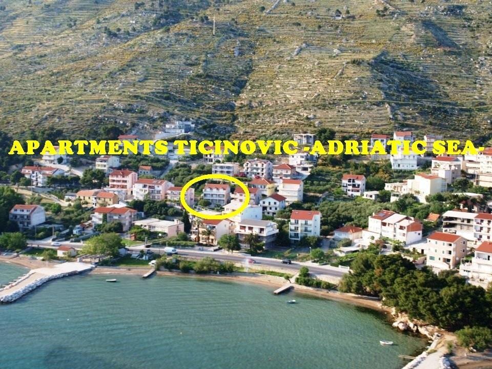 Apartma Ticinovic *